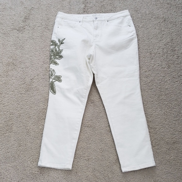 Universal Thread Pants - 🔴 NWOT Size 14 Universal Thread Jeans skinny